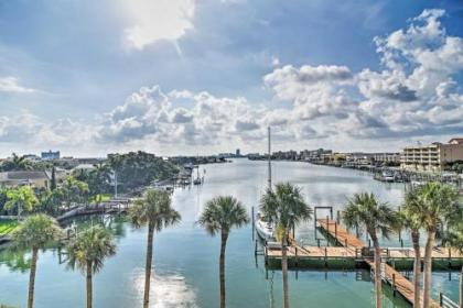 Coastal Condo with Pool Walk to Clearwater Beach! - image 2