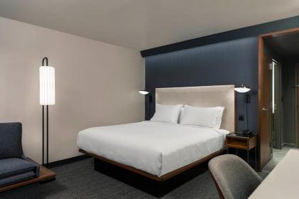 Courtyard by Marriott Clearwater Beach - image 10