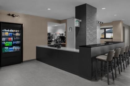 Courtyard by Marriott Clearwater Beach - image 17