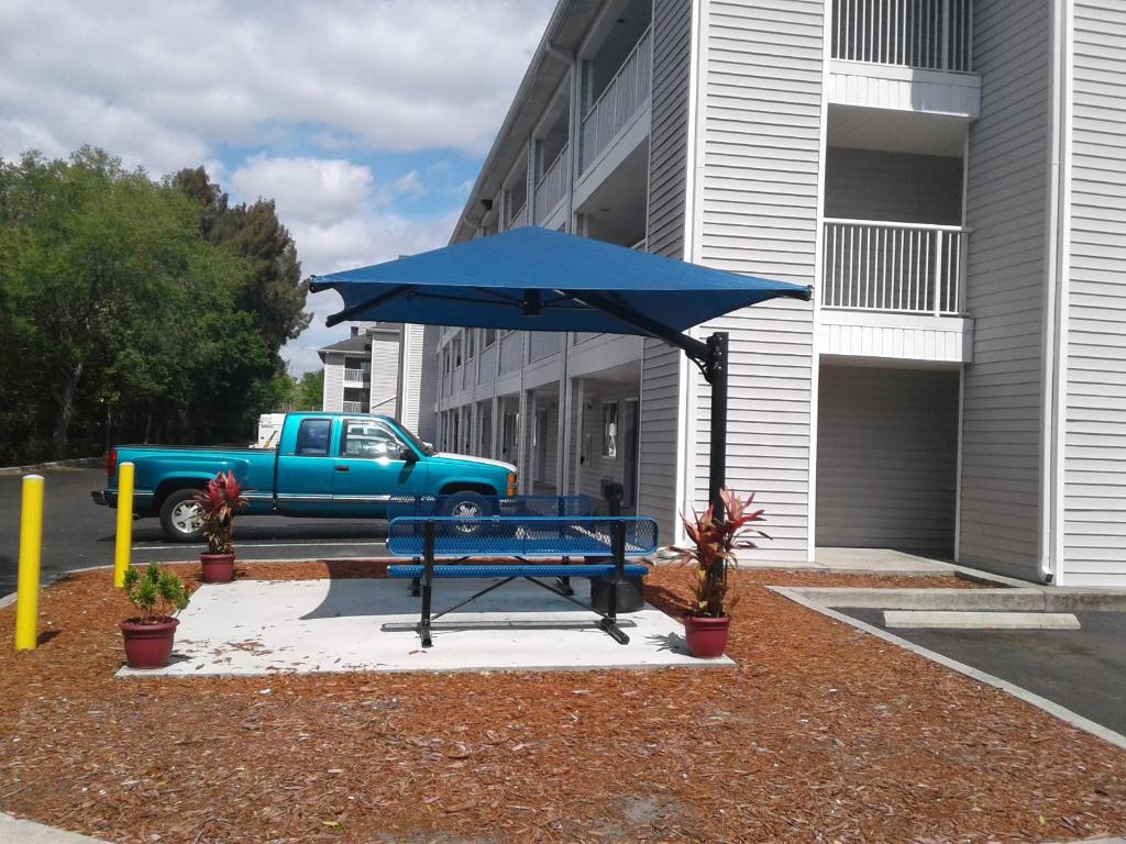 InTown Suites Extended Stay Clearwater FL - image 2