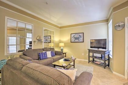 Updated and Modern Condo - 4 Mi to Clearwater Beach! - image 11