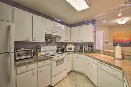 Updated and Modern Condo - 4 Mi to Clearwater Beach! - image 8