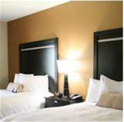 Hampton Inn & Suites Cleburne - image 14