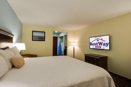 Best Way Inn Cleburne - image 3