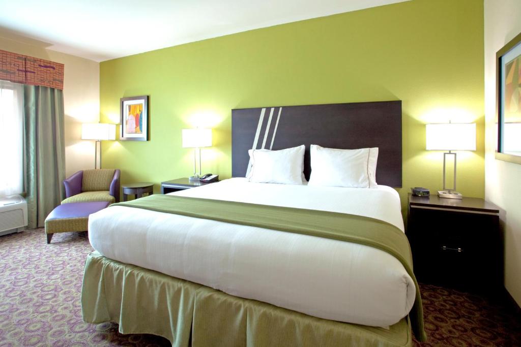 Holiday Inn Express Hotel & Suites Clemson - University Area an IHG Hotel - image 5