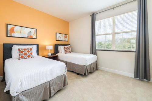 New 3 bedroom suites 20 min from Disney - image 2