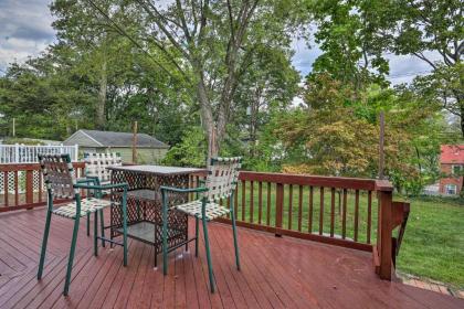 Pet-Friendly Home Less Than 8 Mi to Downtown Cleveland! - image 14