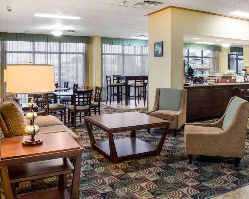 Quality Inn Cleveland - image 2