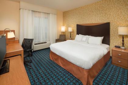 Fairfield Inn and Suites Cleveland - image 11