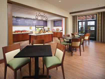 Hampton Inn Cleveland Tennessee - image 11