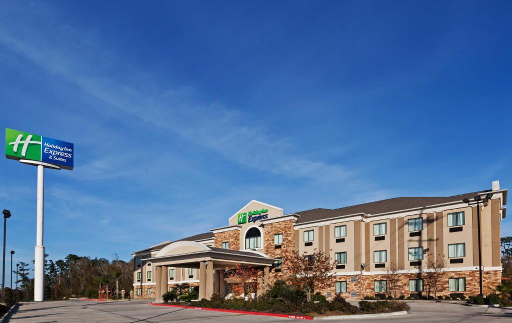 Holiday Inn Express & Suites Cleveland an IHG Hotel - image 6