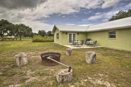 Lake Okeechobee Fishing Retreat with Fire Pit! - image 3