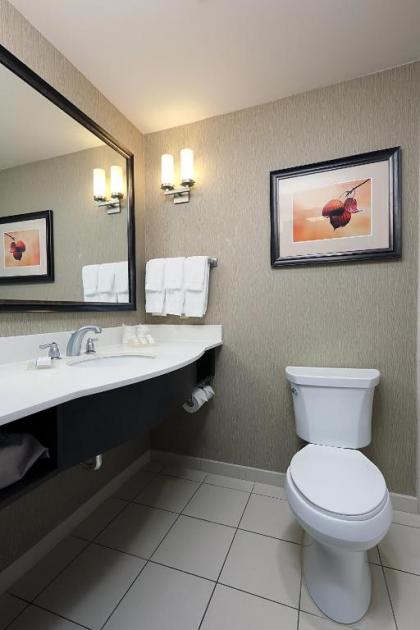 Hilton Garden Inn Clifton Park - image 10