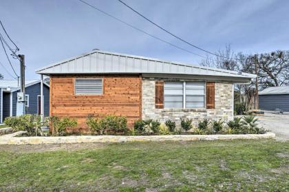 Mid-Century Lake Whitney Home with Private Dock and Yard! - image 9