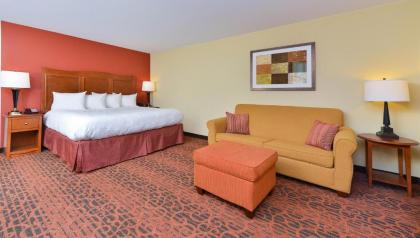 Hampton Inn Clinton - image 14