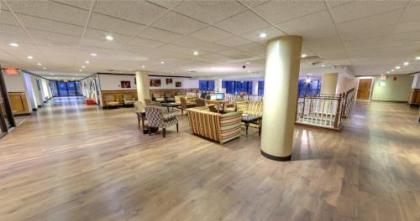 Holiday Inn Clinton - image 7