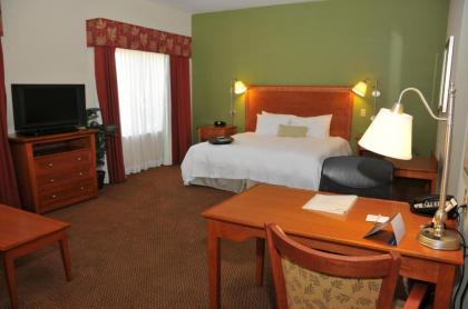 Hampton Inn Clinton - image 6