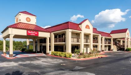 Red Roof Inn  Suites Clinton Clinton Tennessee