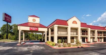 Red Roof Inn & Suites Clinton - image 10