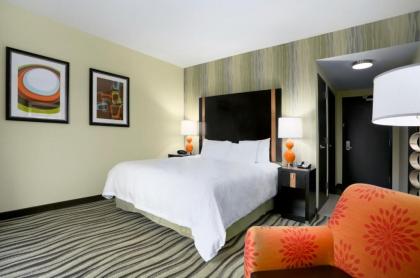 Hampton Inn Clinton - image 12