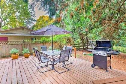 House with Deck on Whidbey Island 1 Mi from Shore! - image 13