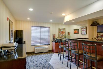 Cobblestone Inn & Suites - Clintonville - image 9