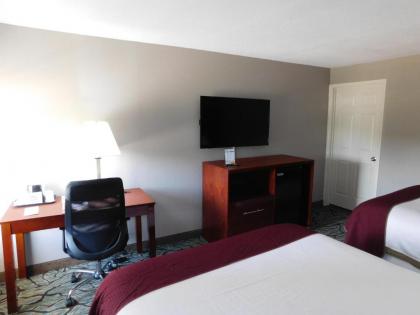 Days Inn by Wyndham Des Moines-West Clive - image 15