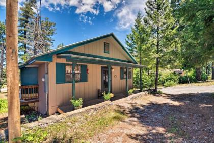 Cabin with Deck 3 mi to Ski Cloudcroft and Hiking Cloudcroft New Mexico