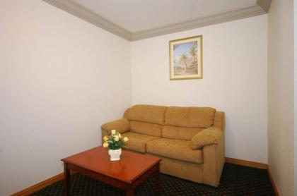 Cloverdale Wine Country Inn & Suites - image 11