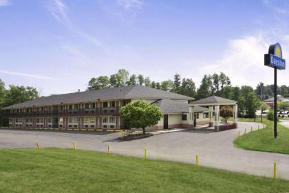 Days Inn by Wyndham Cloverdale Greencastle - image 1