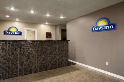 Days Inn by Wyndham Cloverdale Greencastle - image 7