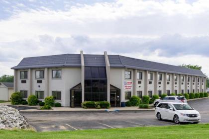 Motel 6-Cloverdale IN - Greencastle - image 1