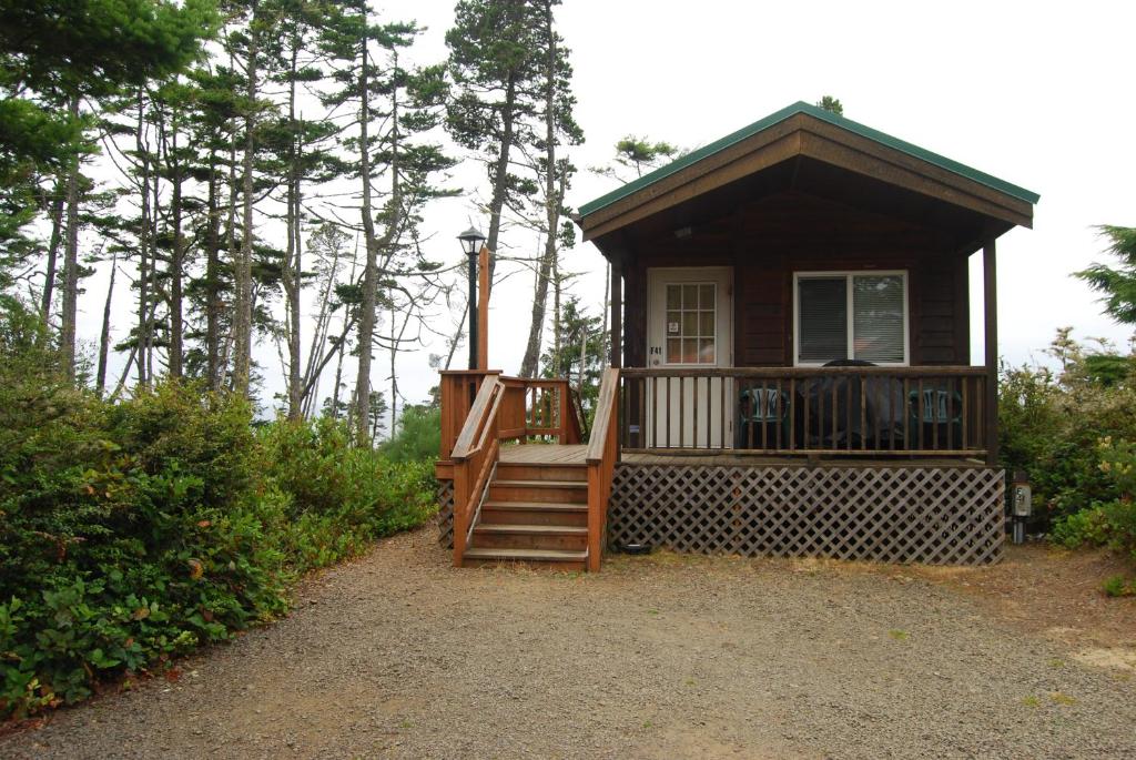 Pacific City Camping Resort Cabin 9 - main image