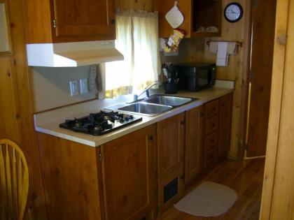 Pacific City Camping Resort Cabin 9 - image 6