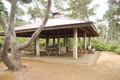 Pacific City Camping Resort Yurt 10 - image 13