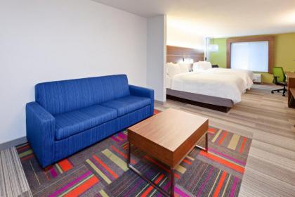 Holiday Inn Express & Suites Clovis Fresno Area an IHG Hotel - image 9