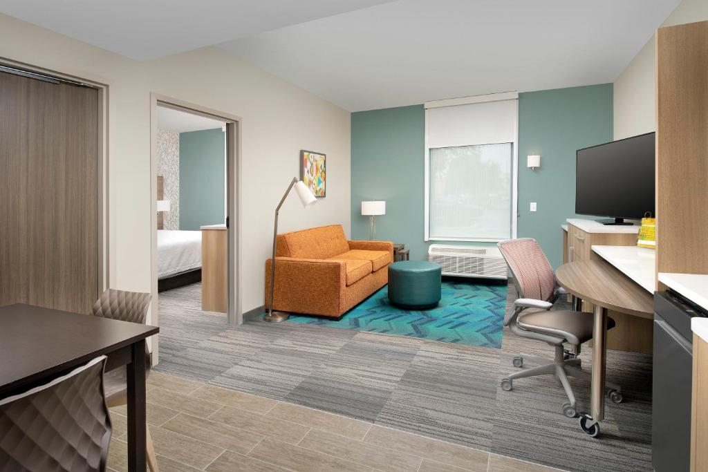 Home2 Suites By Hilton Clovis Fresno Airport - image 4