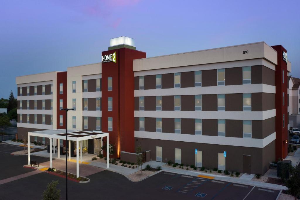 Home2 Suites By Hilton Clovis Fresno Airport - image 6