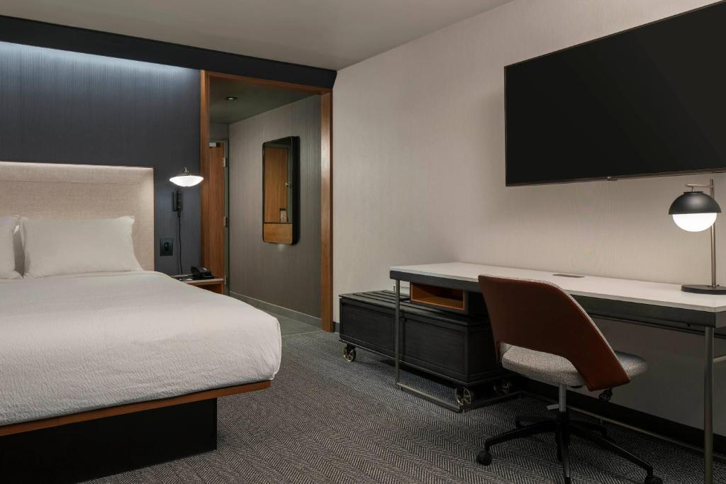 Courtyard by Marriott Fresno Clovis - image 5