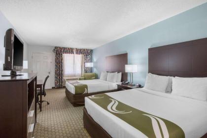 Quality Inn Clute Freeport - image 10