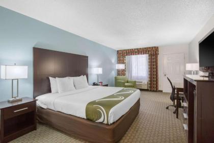 Quality Inn Clute Freeport - image 14