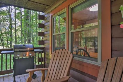 Clyde Cabin with Porch - Mins to Smoky Mountains - image 8