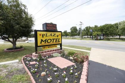 Plaza Motel - image 11