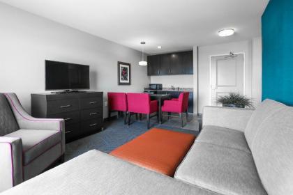 Holiday Inn Express Moline - Quad Cities Area an IHG Hotel - image 10