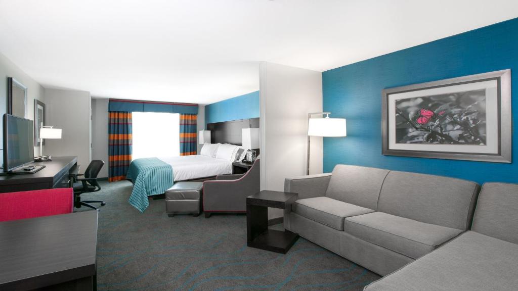 Holiday Inn Express Moline - Quad Cities Area an IHG Hotel - image 2