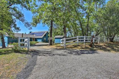 Mudge Ranch Retreat with Loft 17 Min to Bass Lake! - image 11