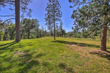 Mudge Ranch Retreat with Loft 17 Min to Bass Lake! - image 12