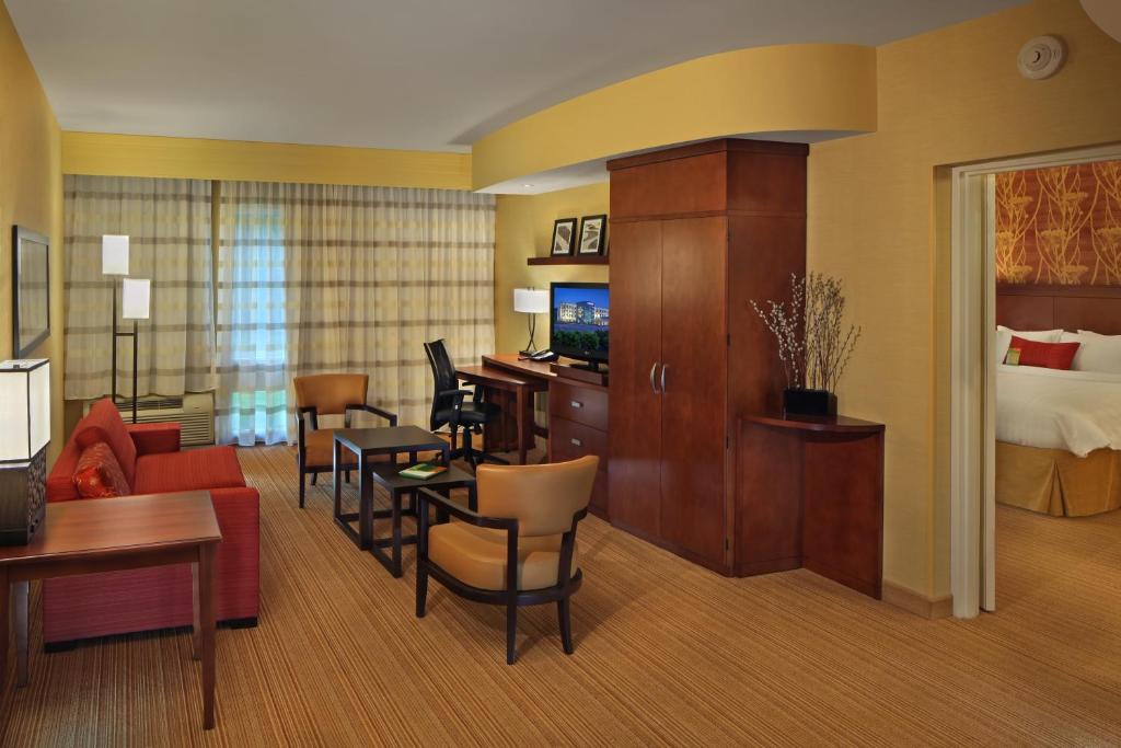 Courtyard by Marriott Philadelphia Coatesville - image 6