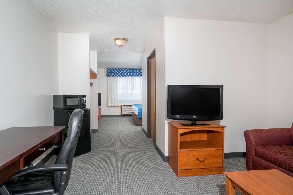 Ramada Limited Cockeysville - image 2