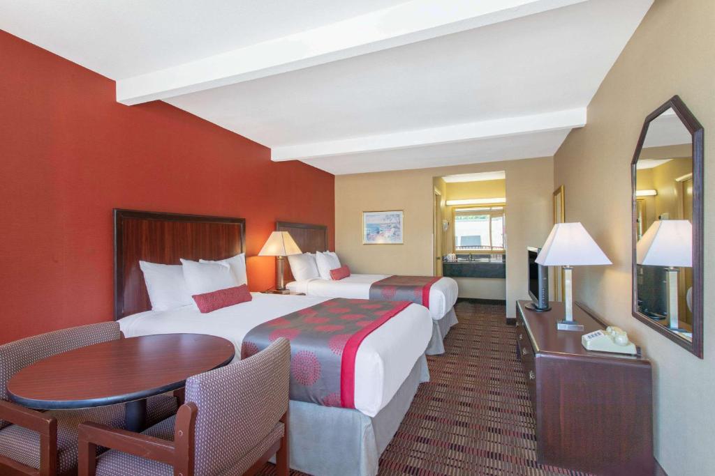 Ramada Limited Cockeysville - image 3